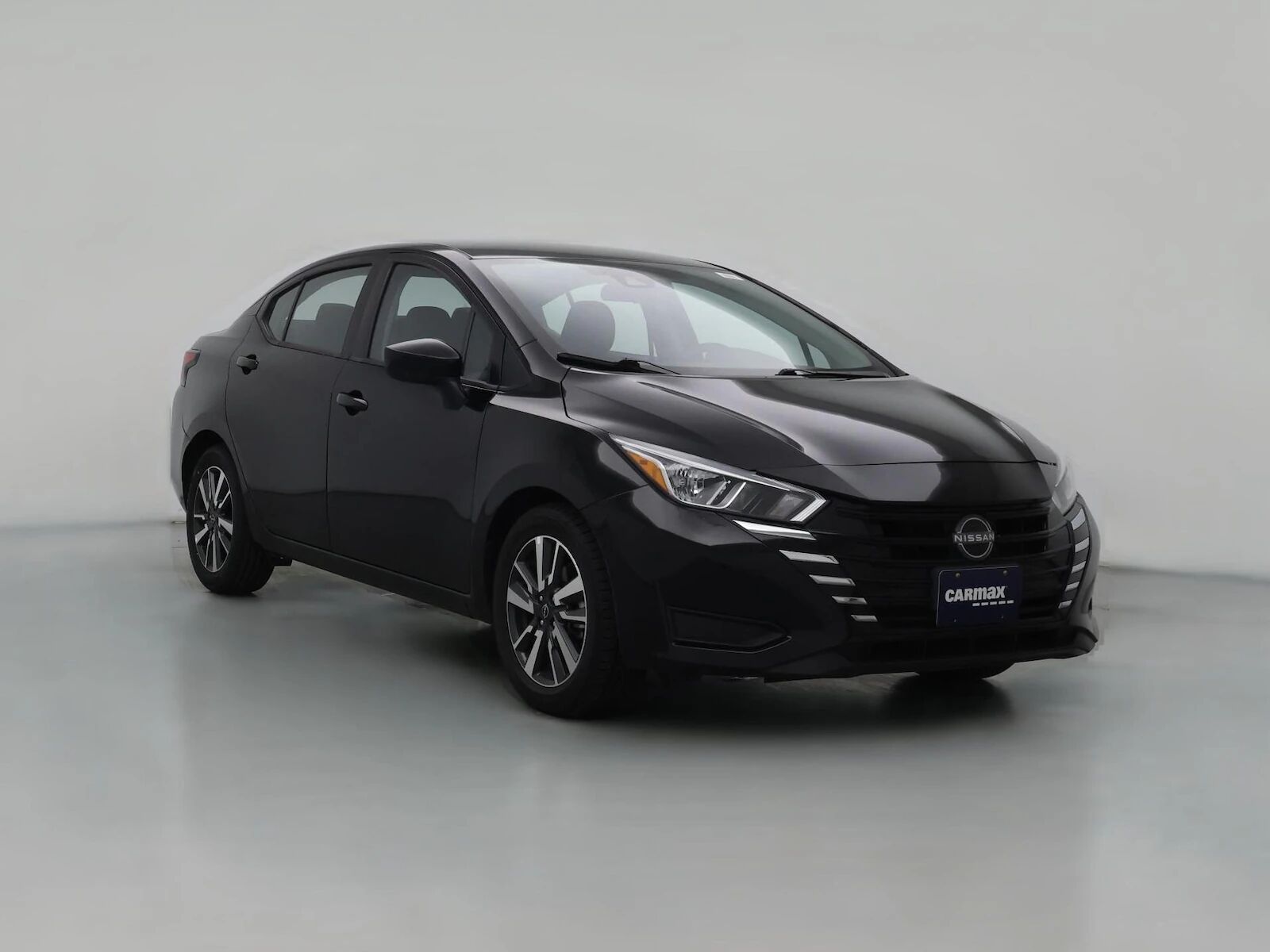 2024 NISSAN Versa