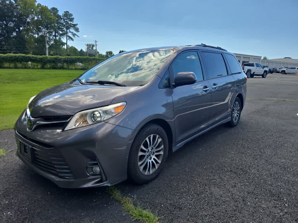 2020 TOYOTA Sienna