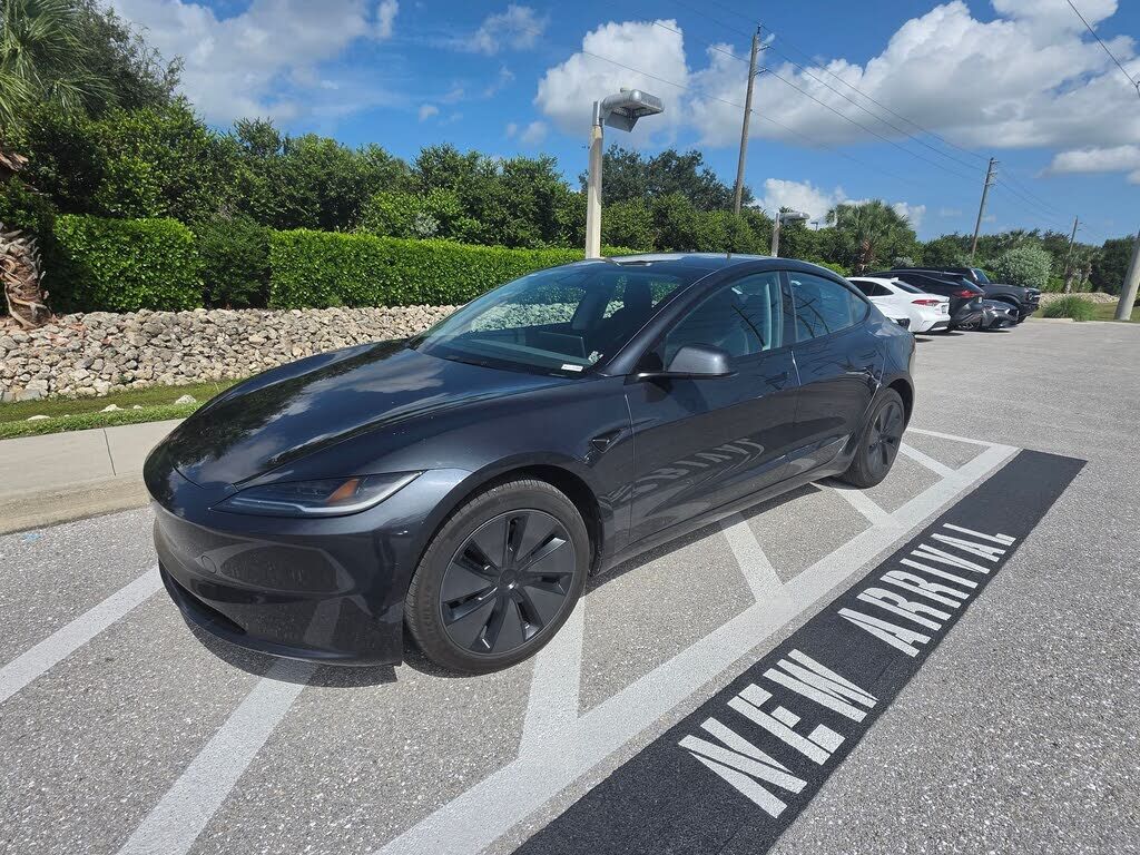 2026 TESLA Model 3