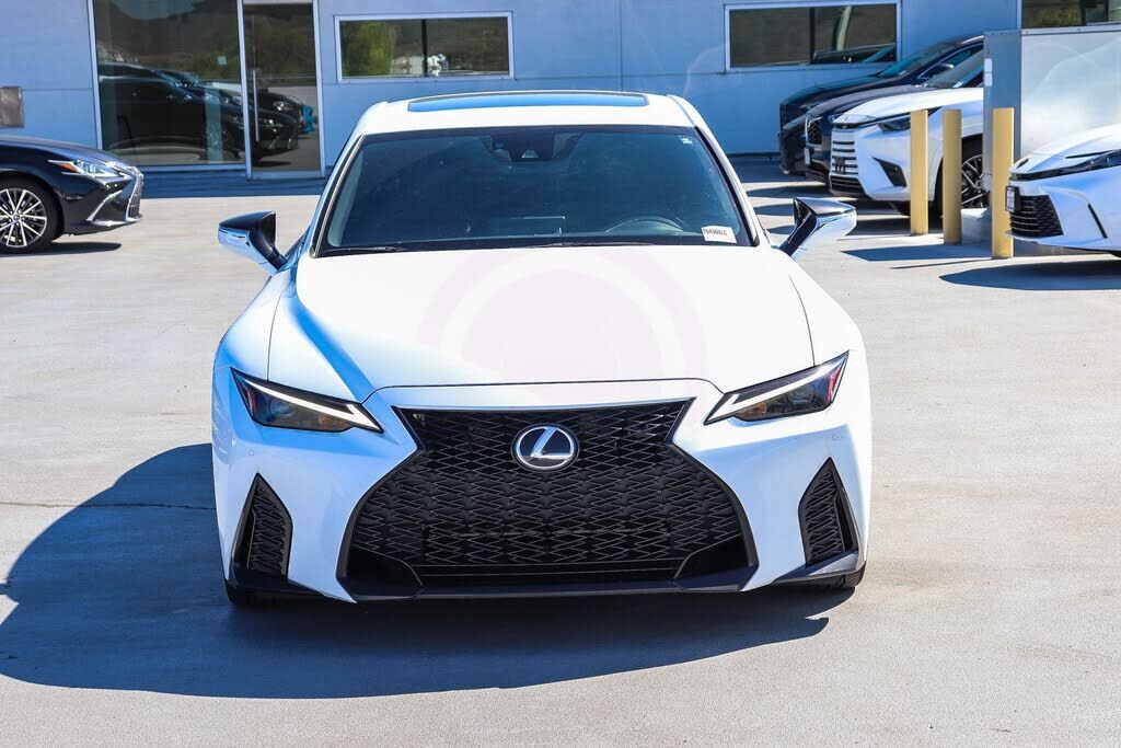 2023 Lexus IS