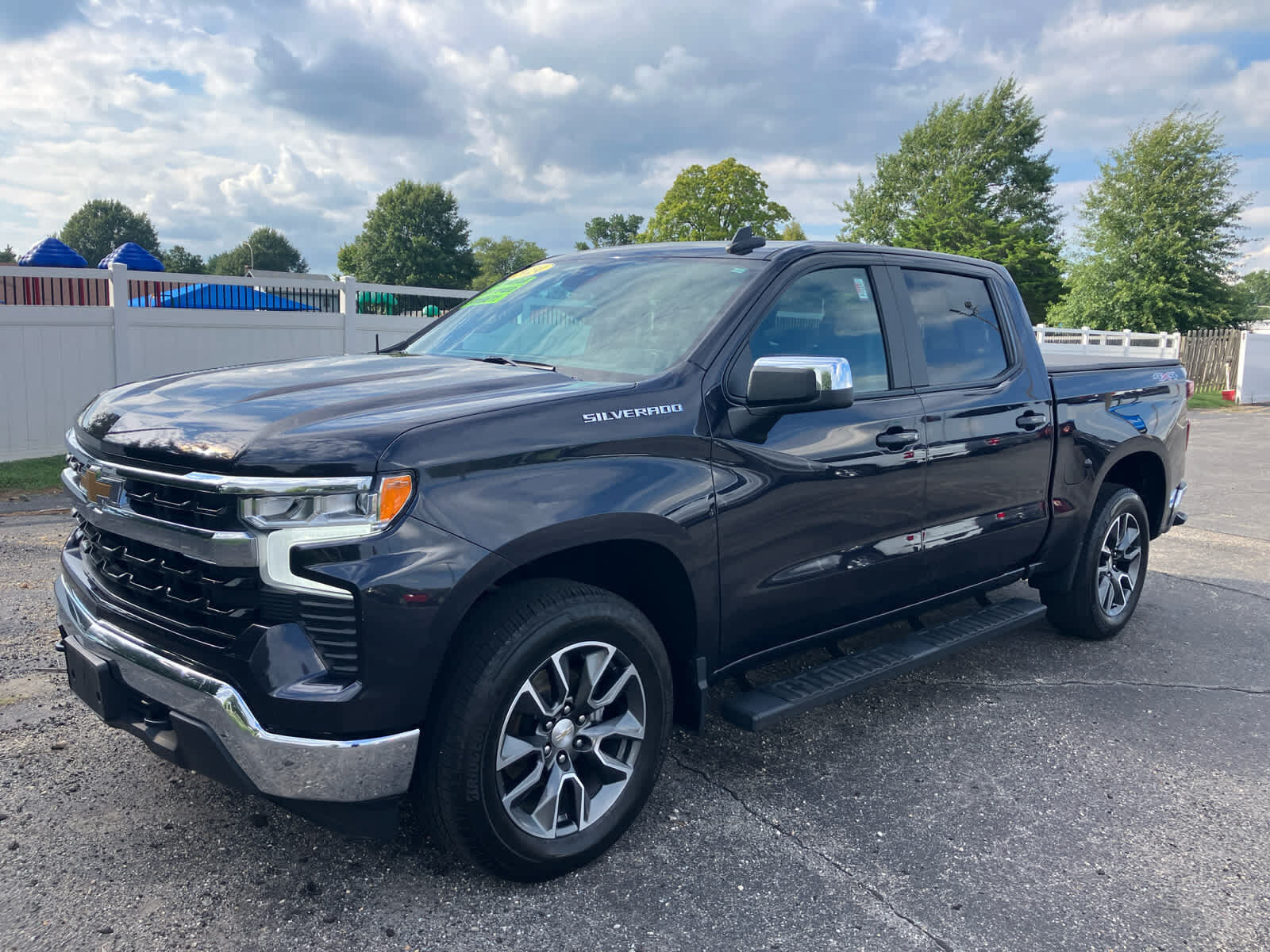2024 CHEVROLET Silverado
