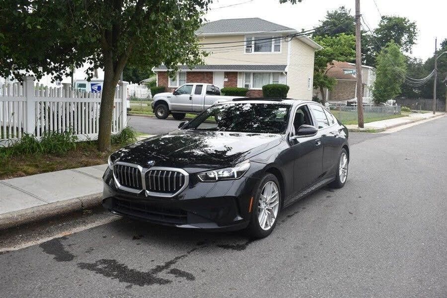 2024 BMW 530i
