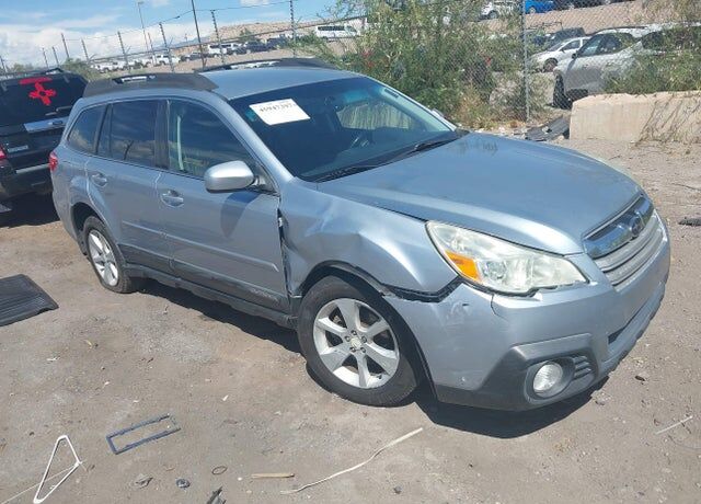 2014 SUBARU Outback