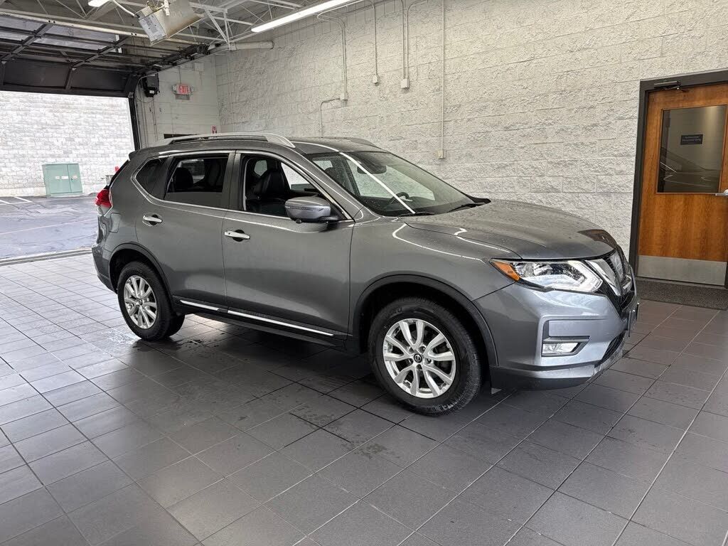 2017 NISSAN Rogue