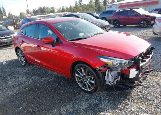 2018 MAZDA Mazda3