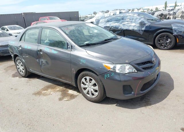 2011 TOYOTA Corolla