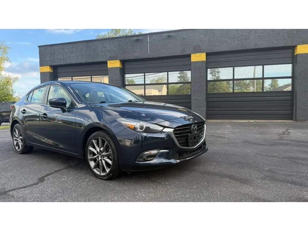 2018 MAZDA Mazda3