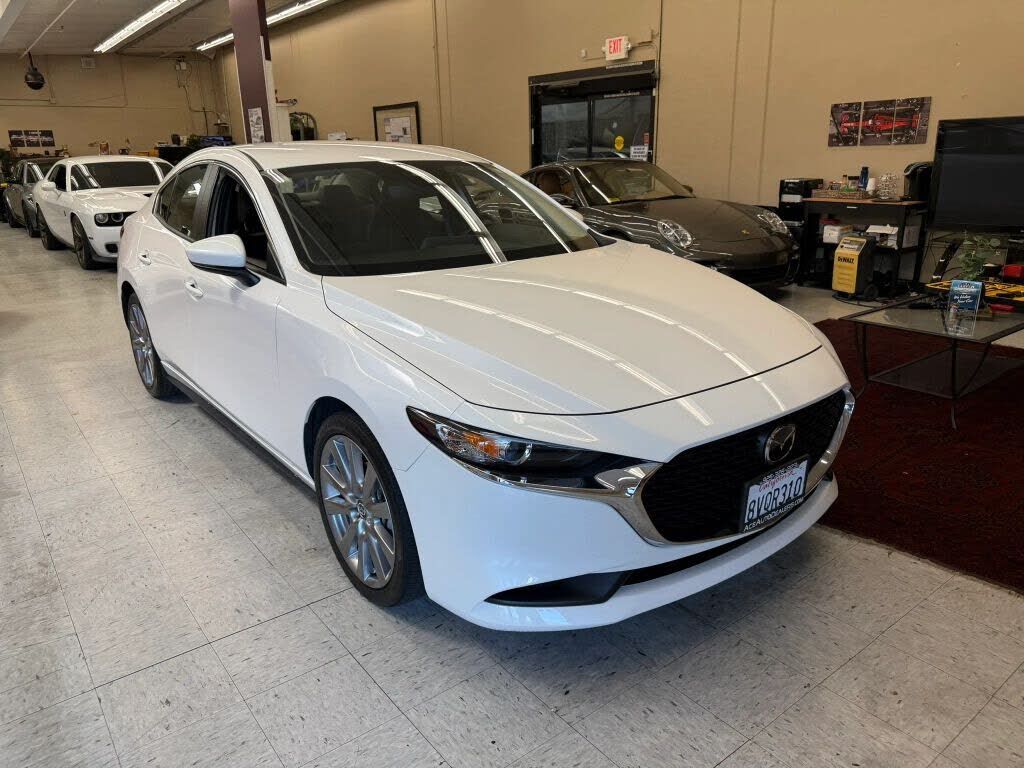 2021 MAZDA Mazda3