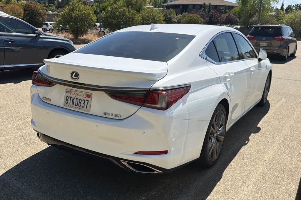 2020 Lexus ES