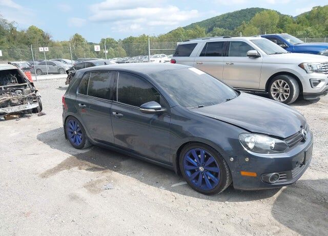 2012 VOLKSWAGEN Golf