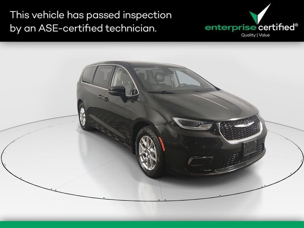 2023 CHRYSLER Pacifica