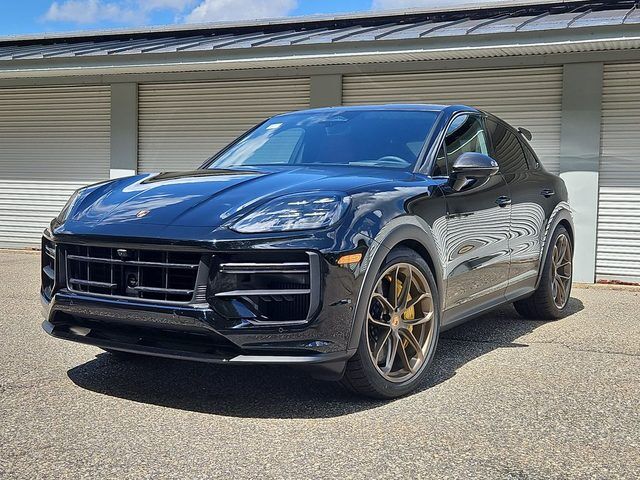 2026 PORSCHE Cayenne