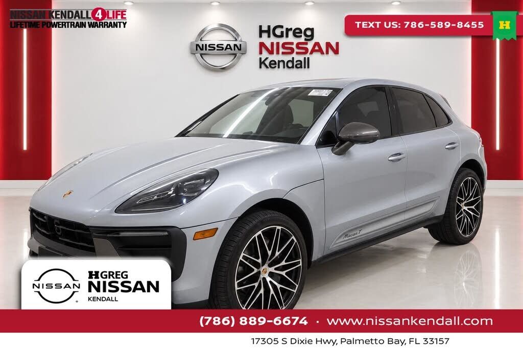 2024 PORSCHE Macan