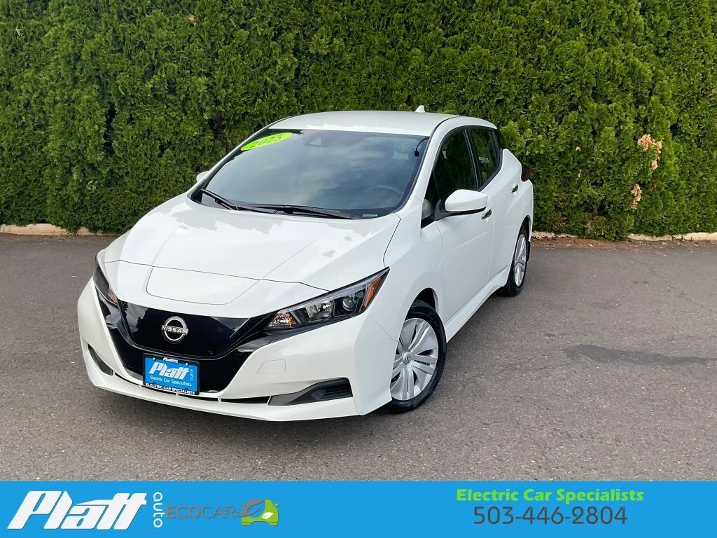 2025 NISSAN Leaf