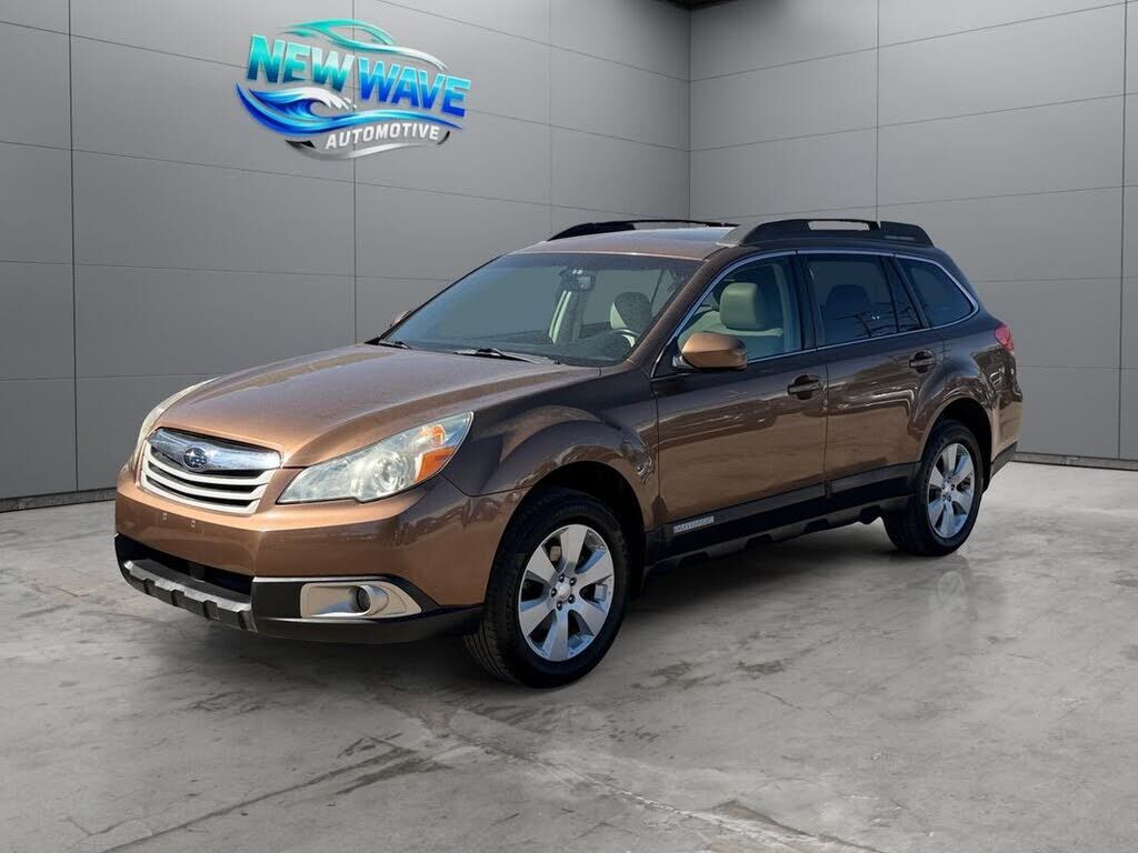 2011 SUBARU Outback