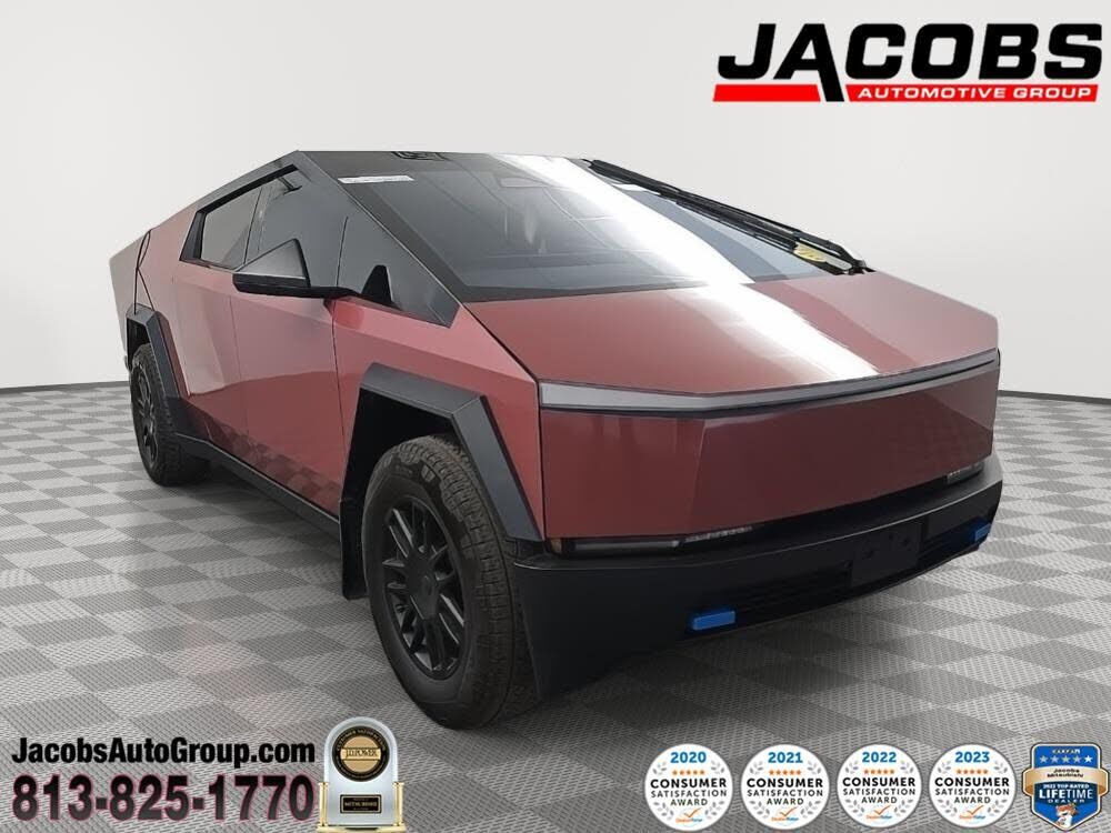 2025 TESLA Cybertruck