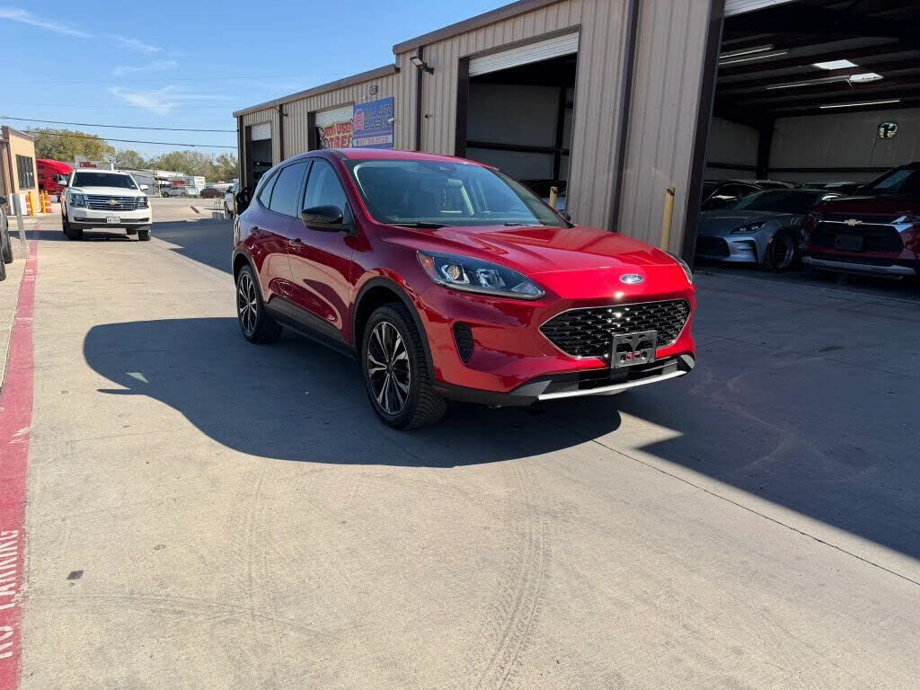 2021 FORD Escape