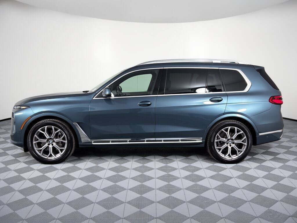 2026 BMW X7