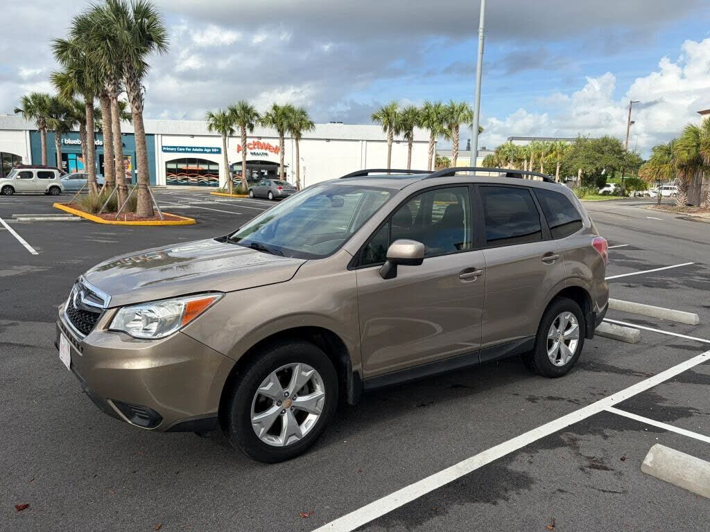 2016 SUBARU Forester
