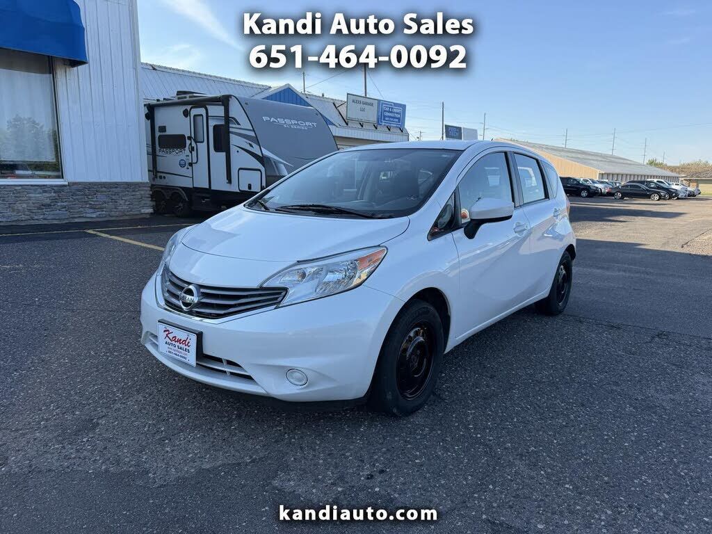 2015 NISSAN Versa