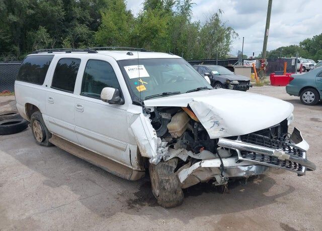 2004 CHEVROLET Suburban