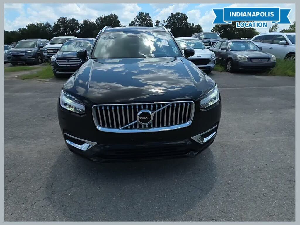 2020 VOLVO XC90