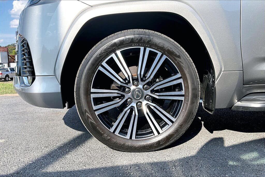2024 Lexus LX