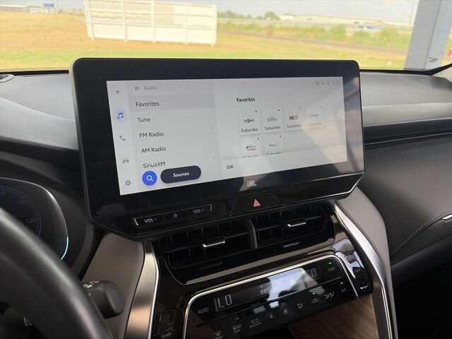 2023 TOYOTA Venza
