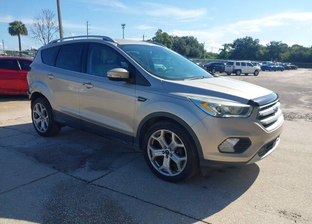 2017 FORD Escape
