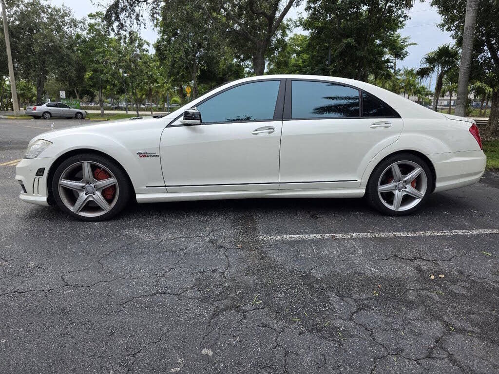 2010 Mercedes-Benz S-Class
