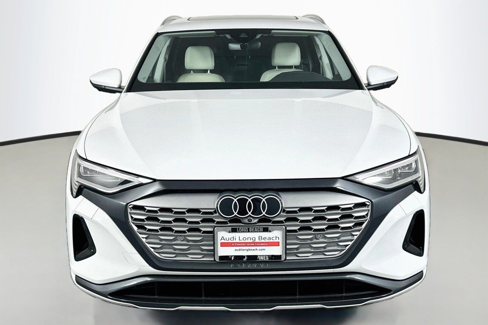 2024 Audi Q8
