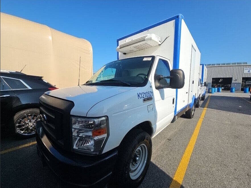 2023 FORD E-350