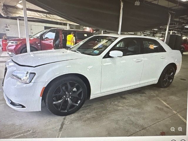 2023 CHRYSLER 300