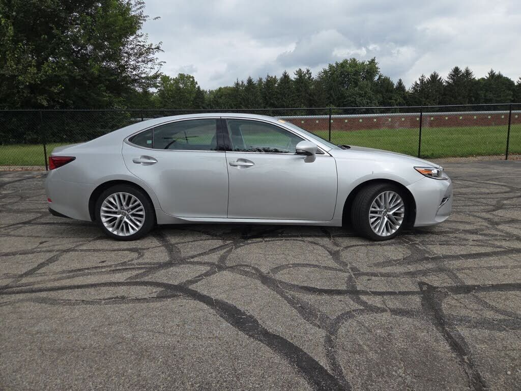 2018 Lexus ES