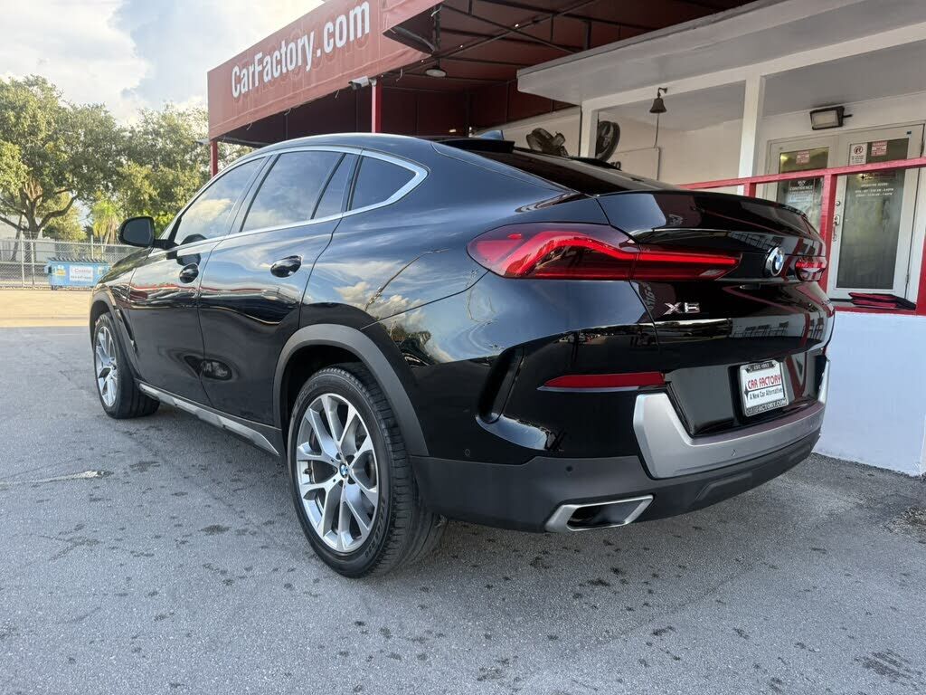 2022 BMW X6