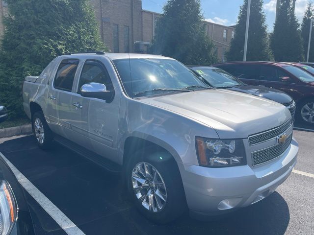 2013 CHEVROLET Avalanche