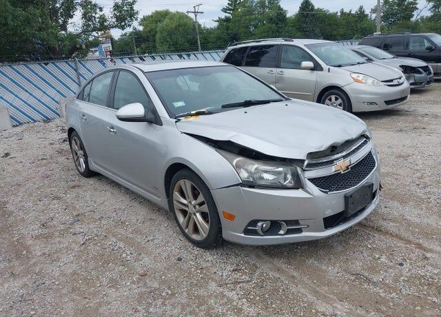 2013 CHEVROLET Cruze