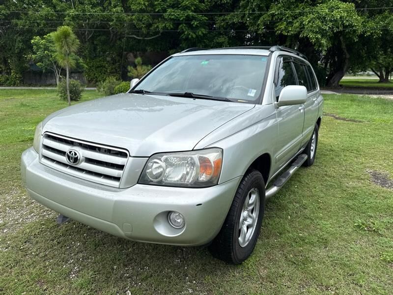 2005 TOYOTA Highlander