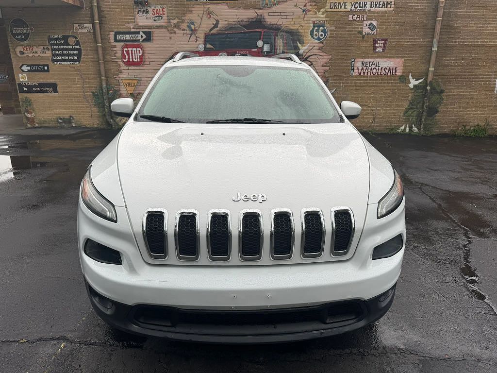 2018 JEEP Cherokee