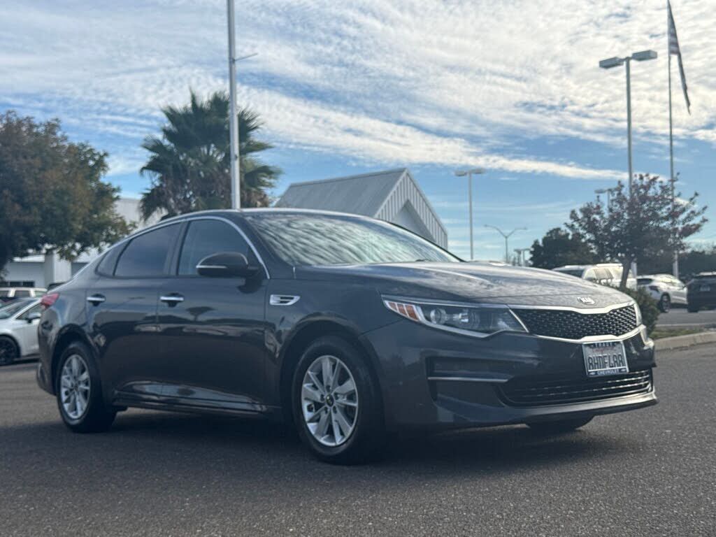 2018 KIA Optima