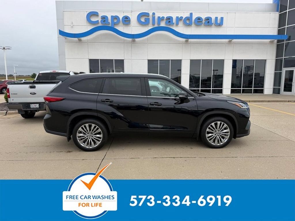 2023 TOYOTA Highlander