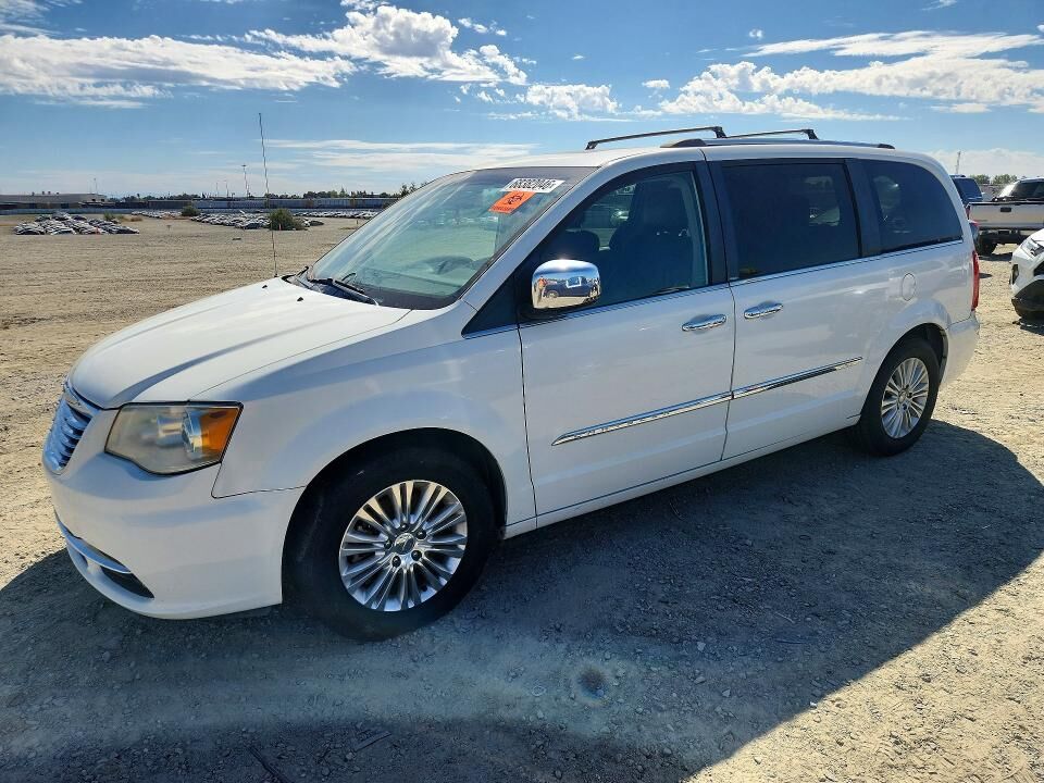 2012 CHRYSLER Town and Country