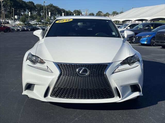 2016 Lexus IS