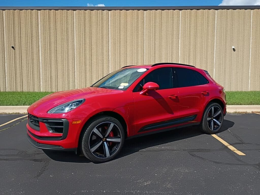 2023 PORSCHE Macan