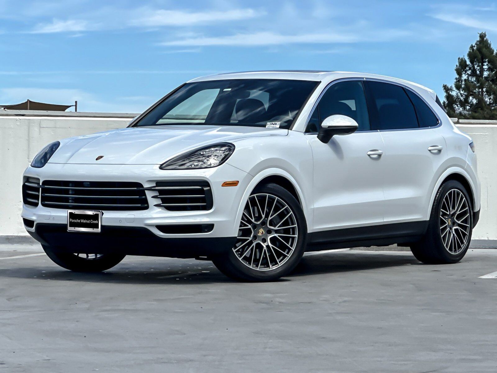 2022 PORSCHE Cayenne