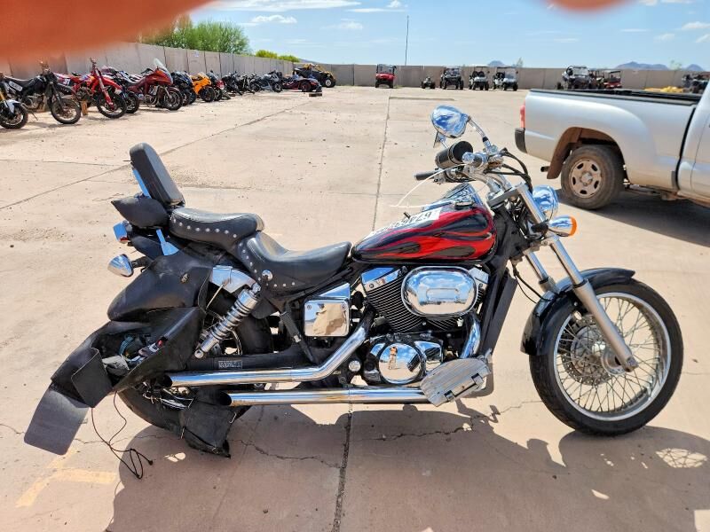 2005 HONDA VT750
