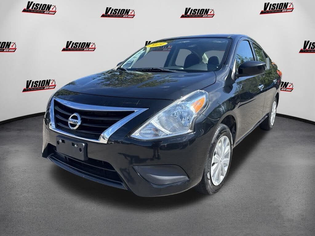 2019 NISSAN Versa