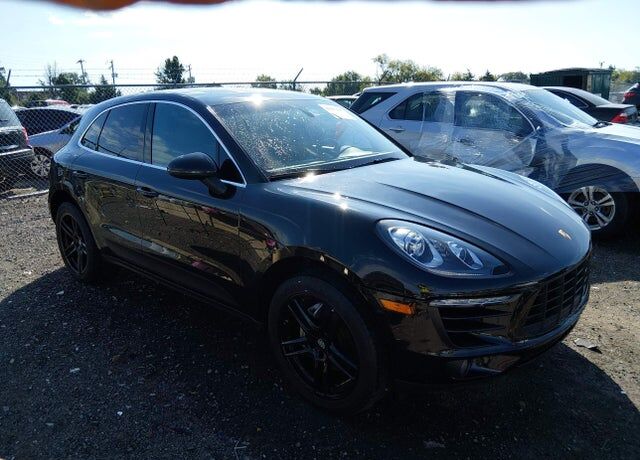 2015 PORSCHE Macan
