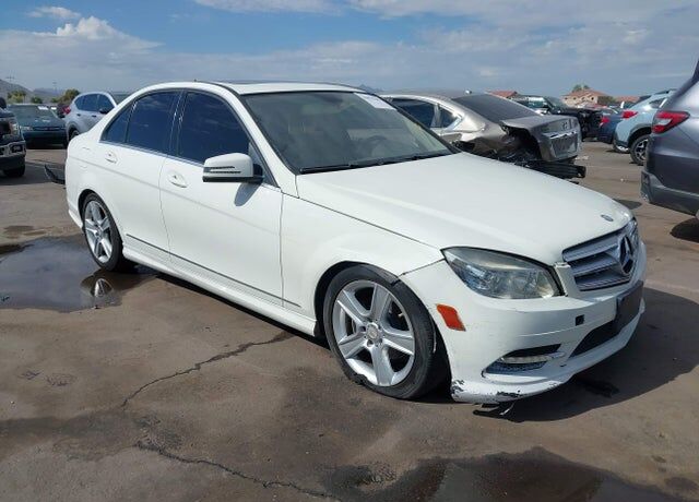 2011 MERCEDES-BENZ C-Class