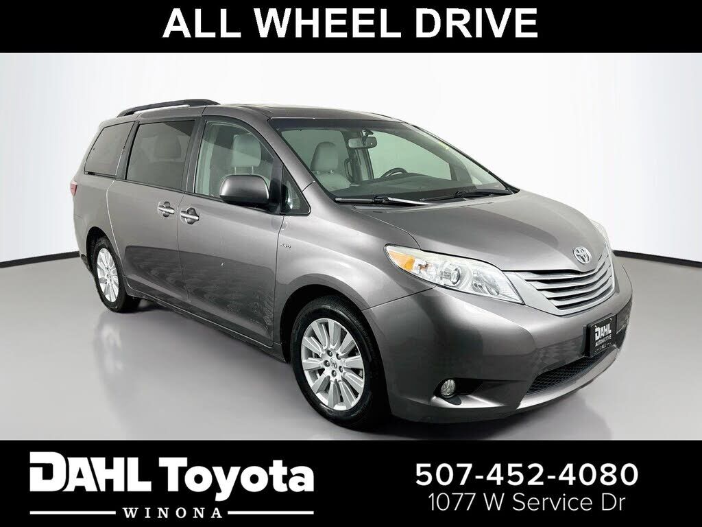 2017 TOYOTA Sienna